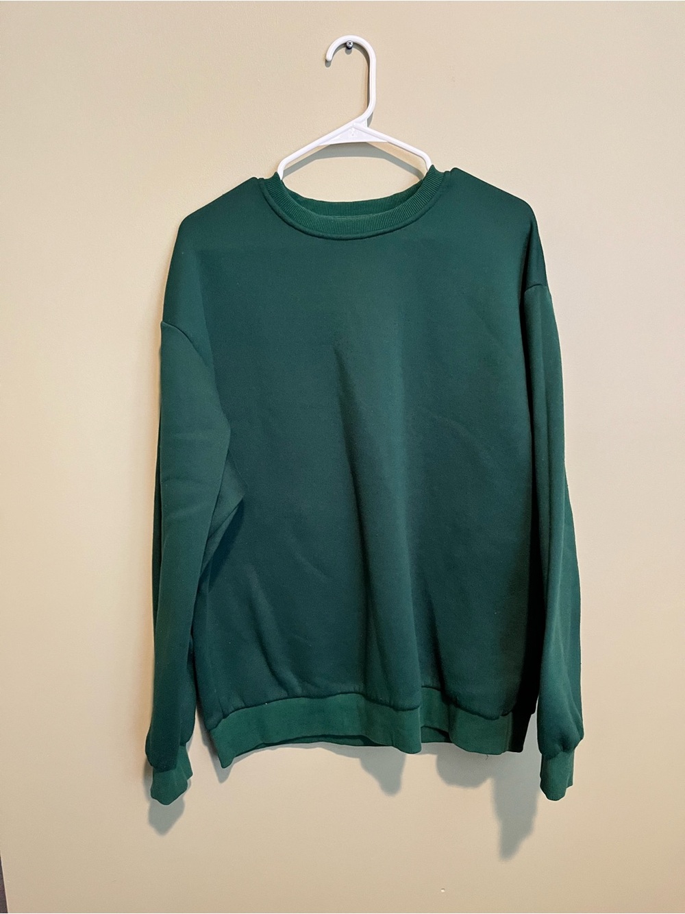 SHEIN Women’s Forest Green Crewneck Sweater